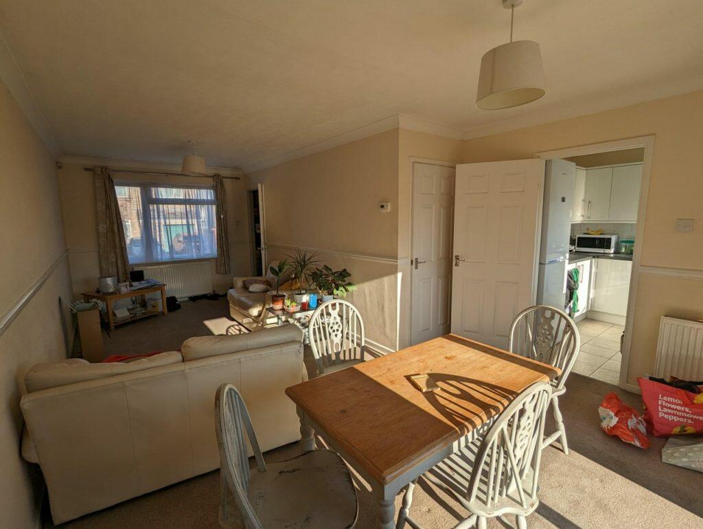 Additional image 2 of Kimberley Avenue – 882