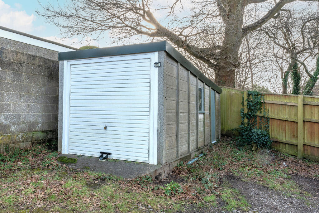 Additional image 20 of Queensholm Drive, Bromley Heath