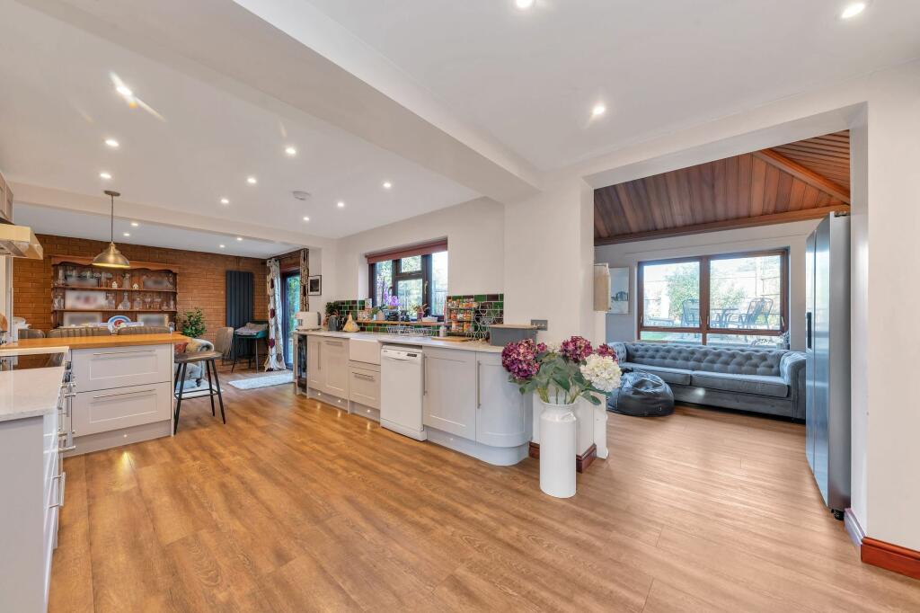 Additional image 9 of Joscelynes, Stapleford, CB22