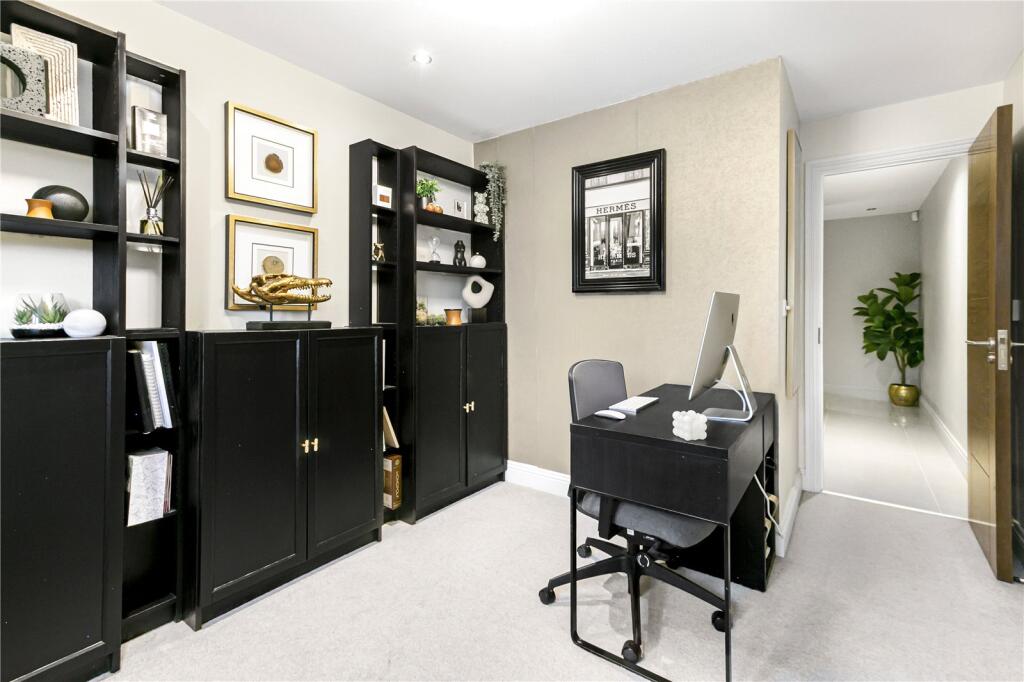 Additional image 6 of Green Close, Brookmans Park, Hertfordshire, AL9