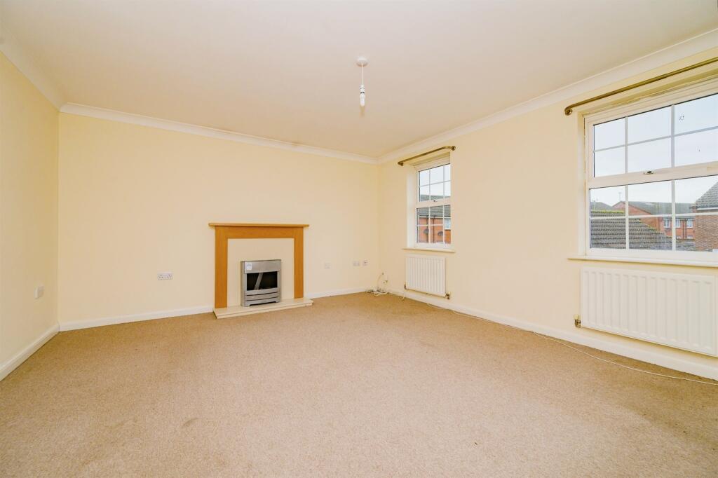 Additional image 5 of Errington Close, Hatfield