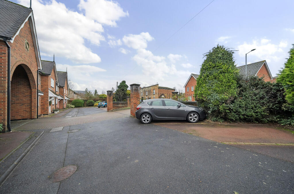 Additional image 18 of Thaxted Road, Saffron Walden, Essex, CB11