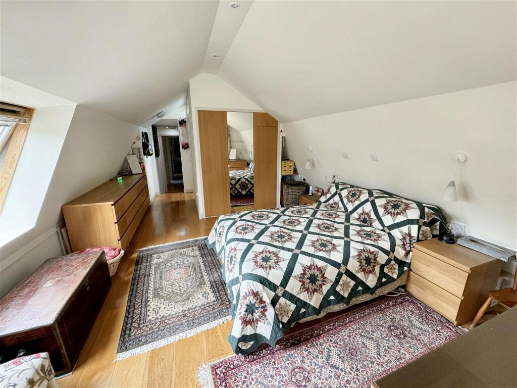 Additional image 37 of Station Road, Haddenham