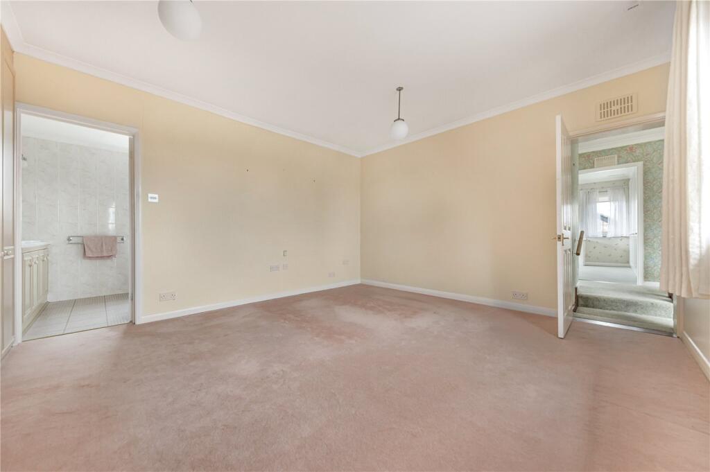 Additional image 12 of Kinnaird Avenue, Bromley, BR1