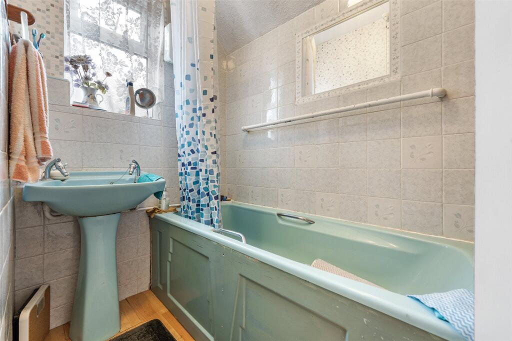 Additional image 10 of Wiston Avenue, Worthing, West Sussex, BN14