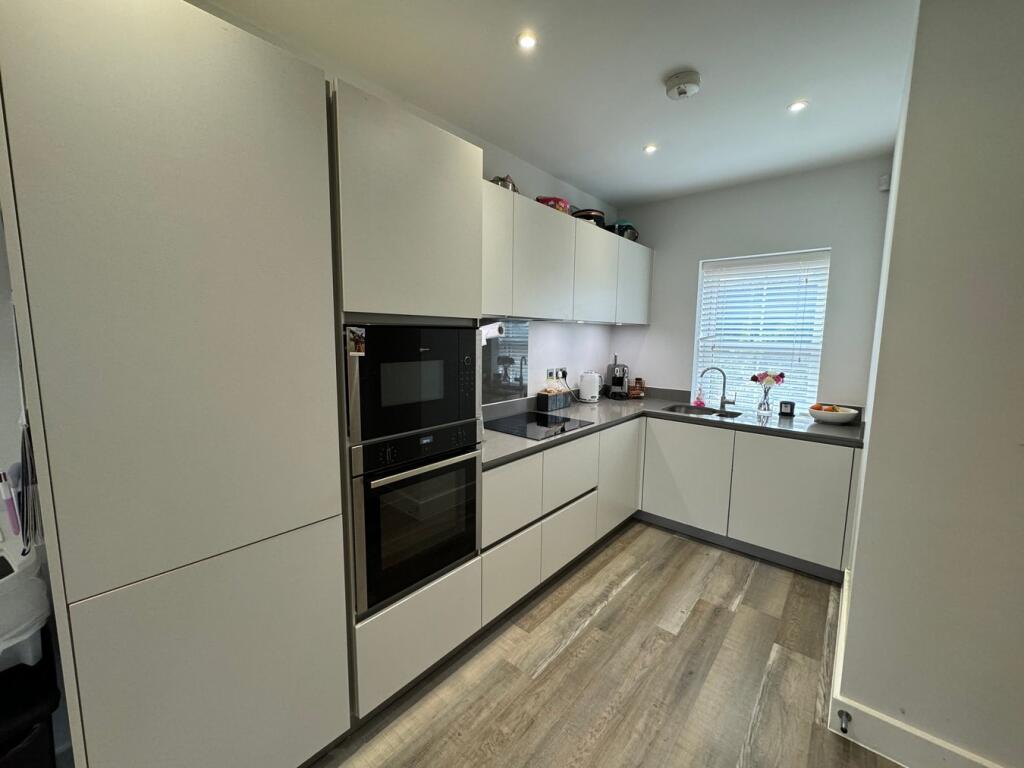 Additional image 9 of Christchurch Road, Ringwood, BH24