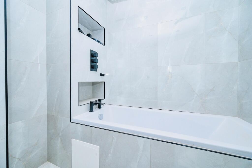 Additional image 6 of Park Street Lane, Park Street, St. Albans