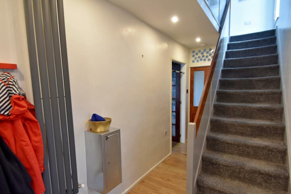 Additional image 7 of Threshfield Close, Bury