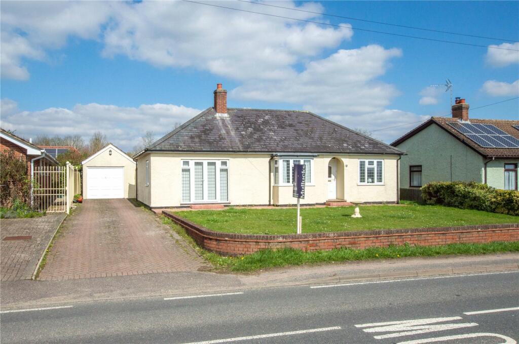 Radwinter Road, Sewards End, Nr Saffron Walden, Essex, CB10
