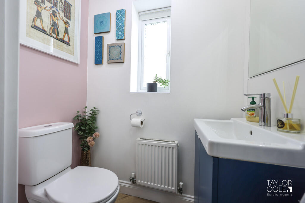 Additional image 15 of School Walk, Tamworth