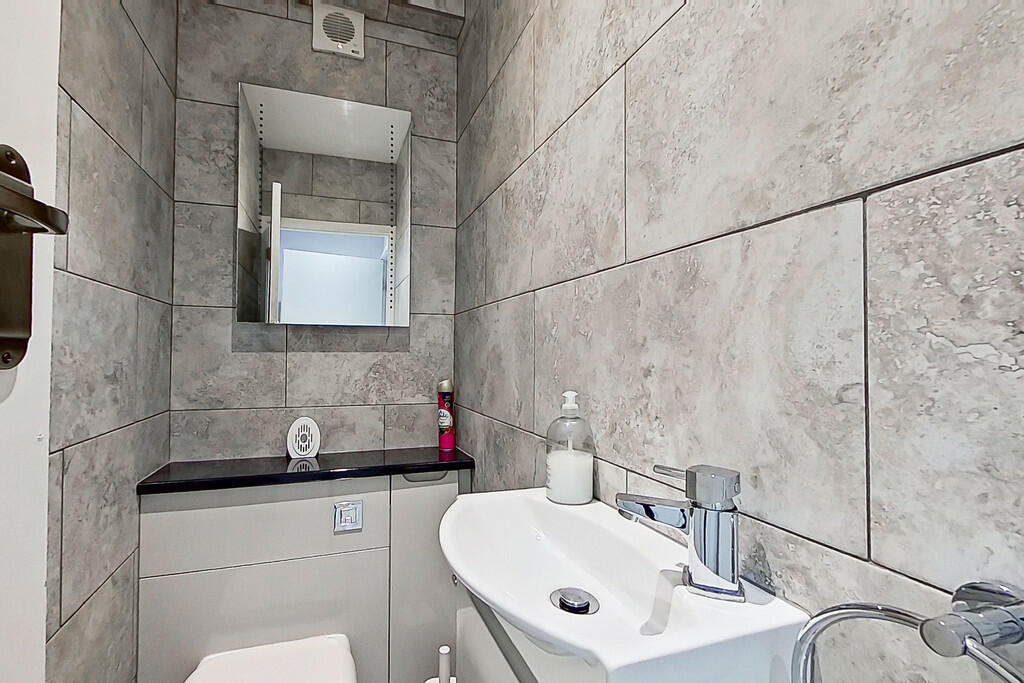 Additional image 35 of Gillway Lane, Tamworth