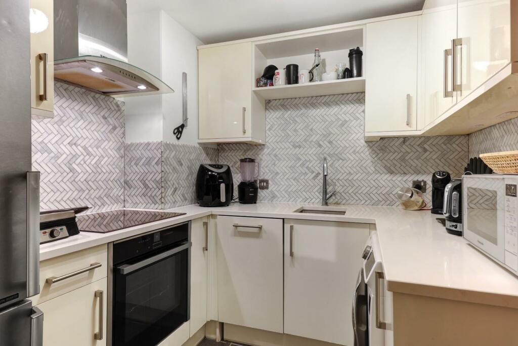 Additional image 3 of Eden Street, Cambridge.