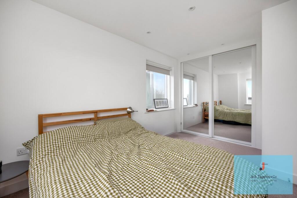 Additional image 9 of Hove Park Gardens, Hove, BN3