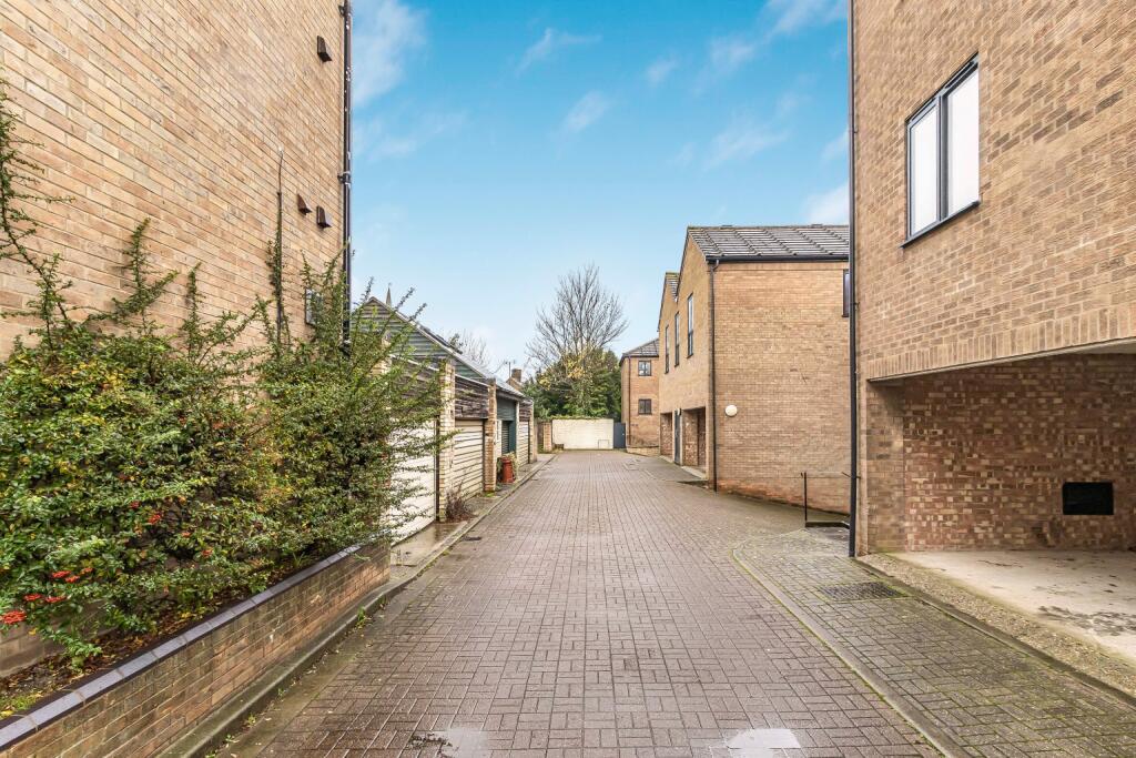 Additional image 11 of Honey Hill Mews, Cambridge