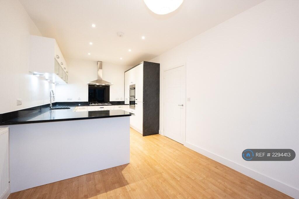 Additional image 7 of Whittle Avenue, Trumpington, Cambridge, CB2