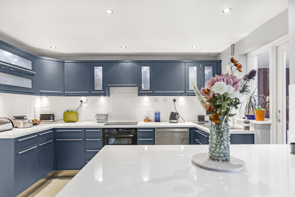 Additional image 2 of Rowans, Welwyn Garden City, Hertfordshire, AL7