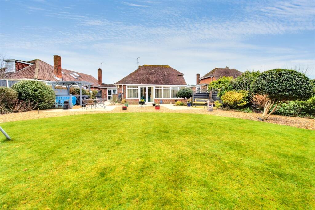 Additional image 28 of Alinora Crescent, Goring-By-Sea, Worthing