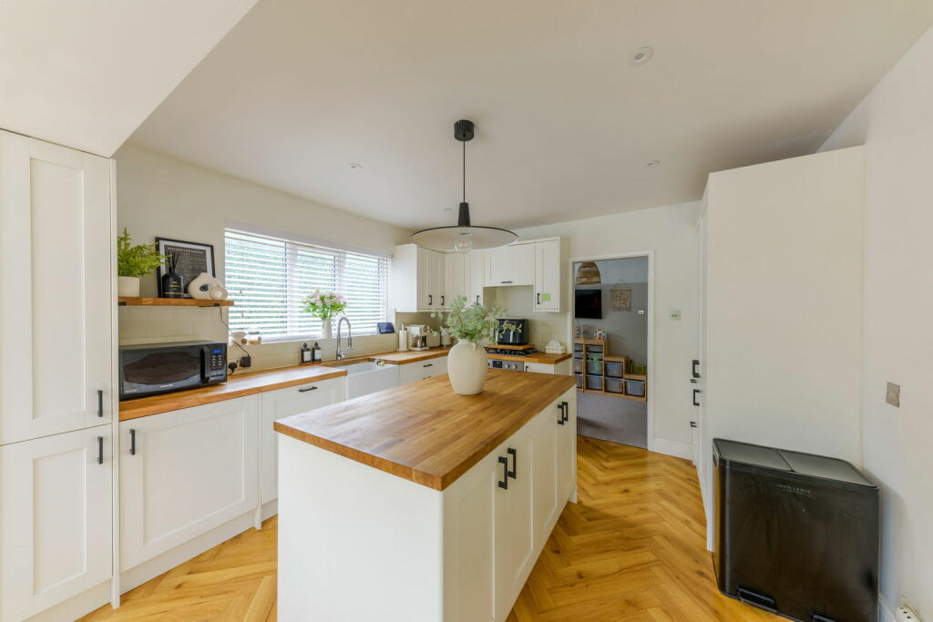 Additional image 7 of Birmingham Road, Marlbrook, Bromsgrove, B61 0HZ