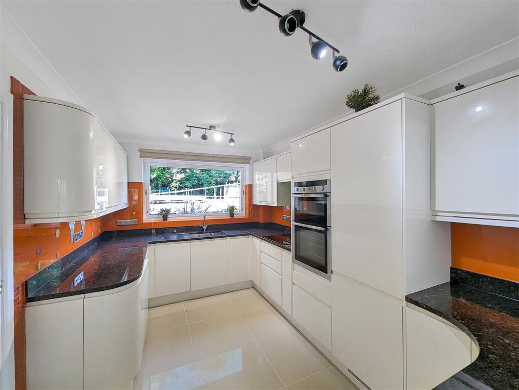 Additional image 2 of Alington Road, Evening Hill