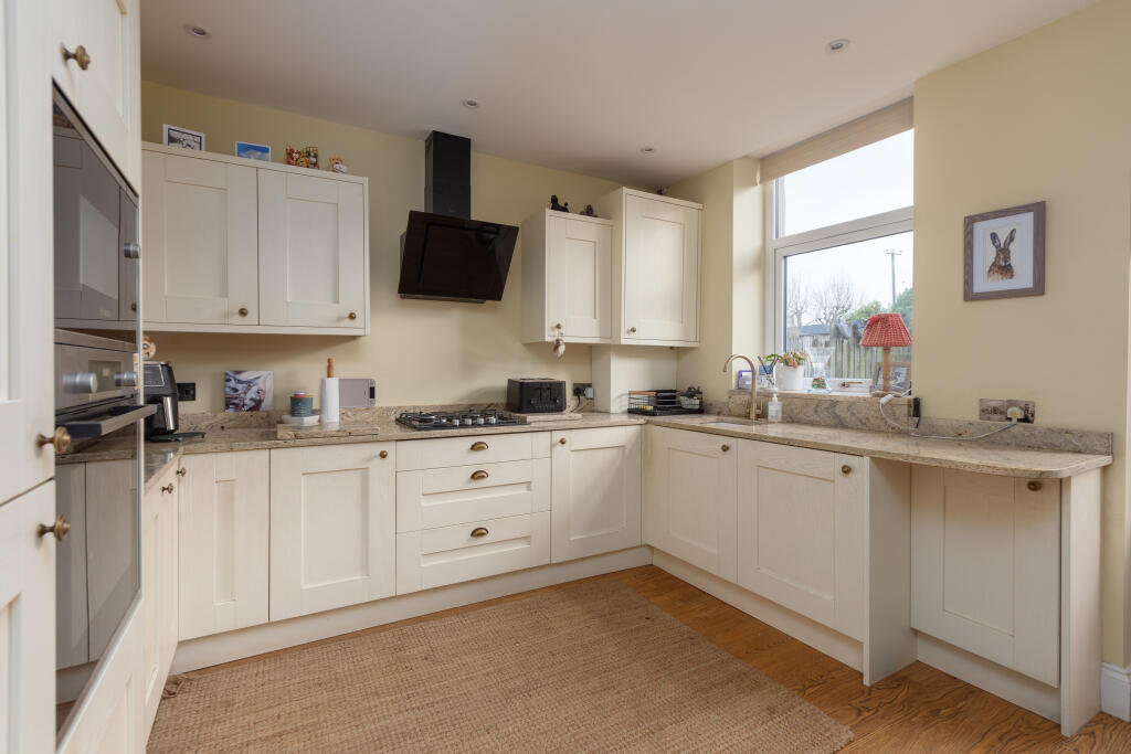 Additional image 9 of Walverden Road, Briercliffe, Burnley, BB10