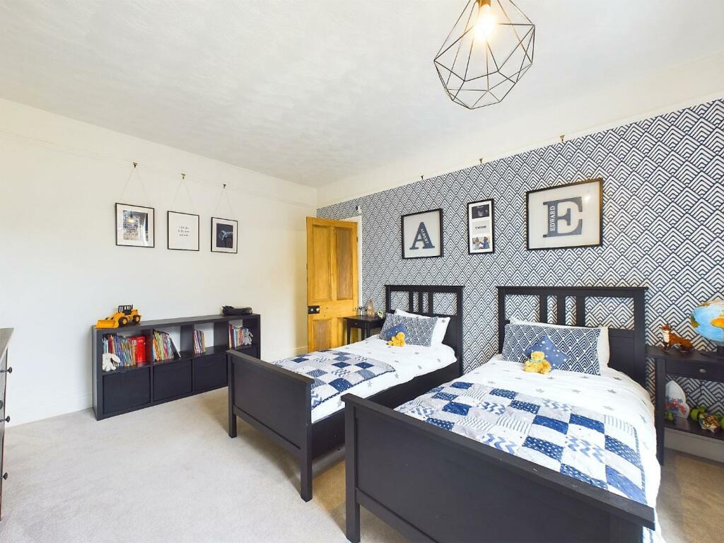 Additional image 13 of Park Road, Bingley