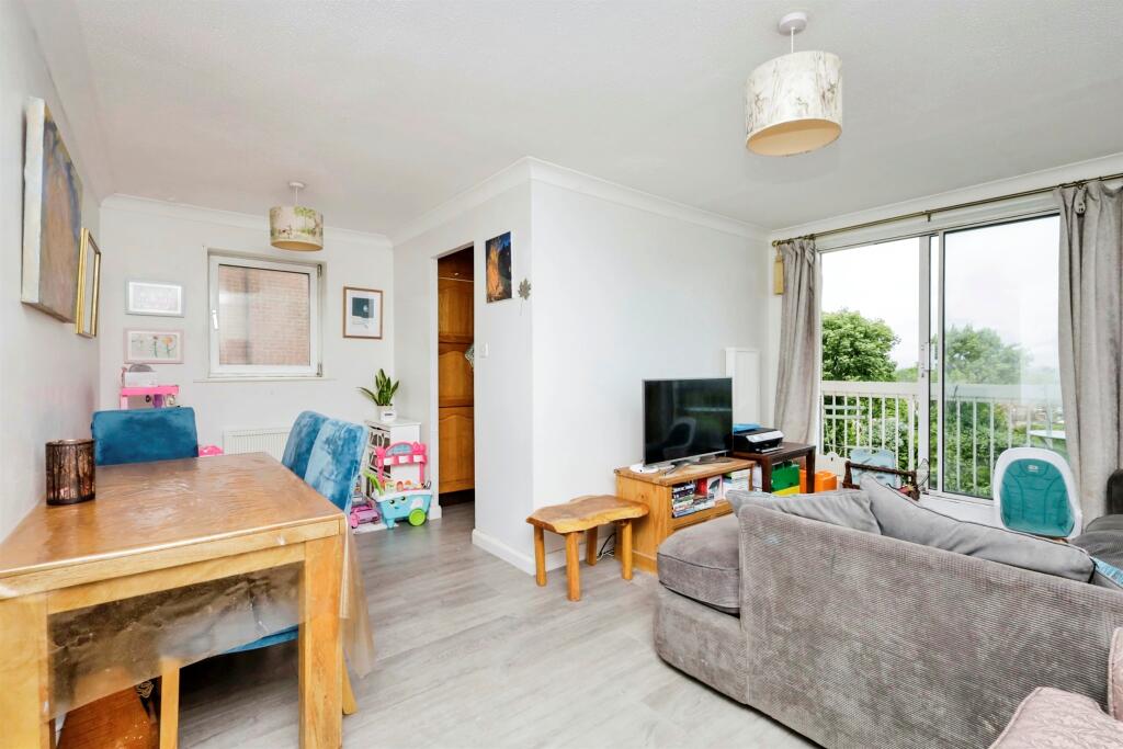 Additional image 4 of Carew Road, Eastbourne