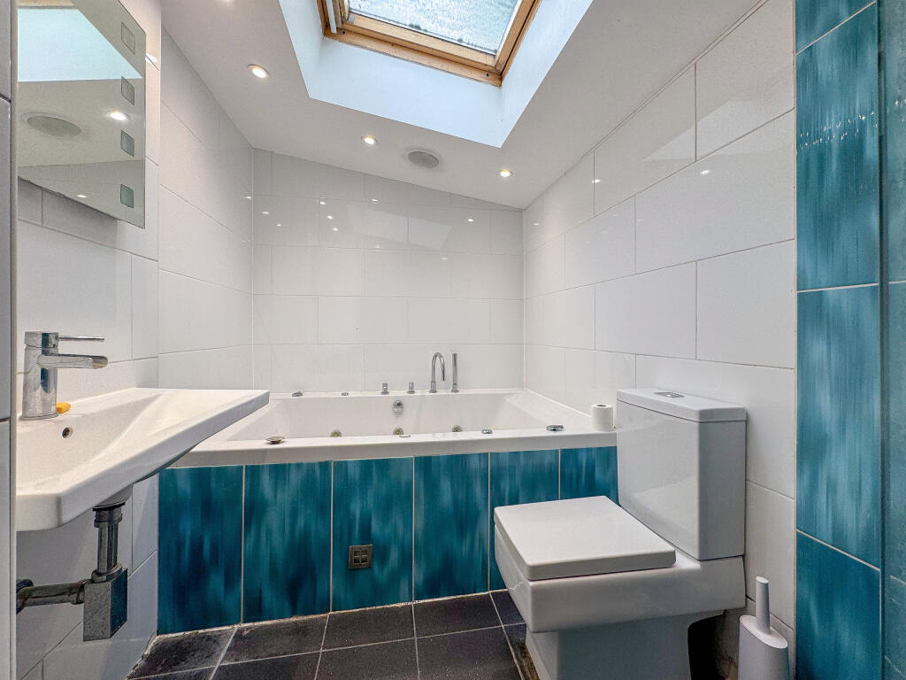 Additional image 43 of Little Green, Cheveley, Newmarket, Suffolk