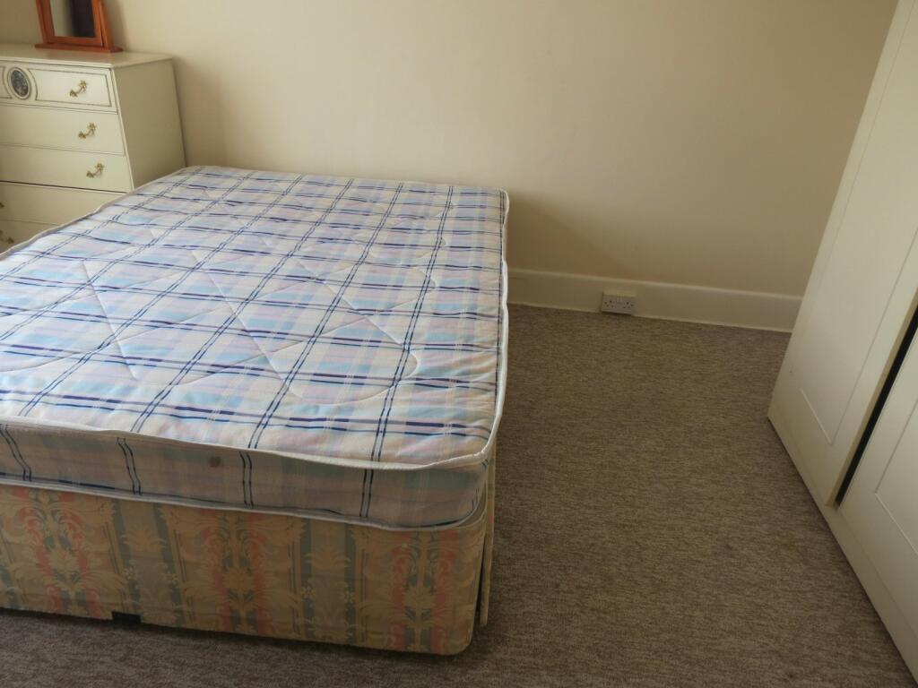 Additional image 6 of 4 bedroom Detached House in Redhill