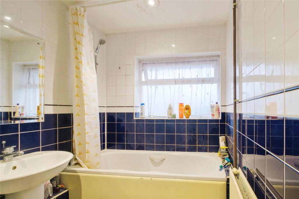 Additional image 11 of De Freville Road, Great Shelford, Cambridge, Cambridgeshire, CB22