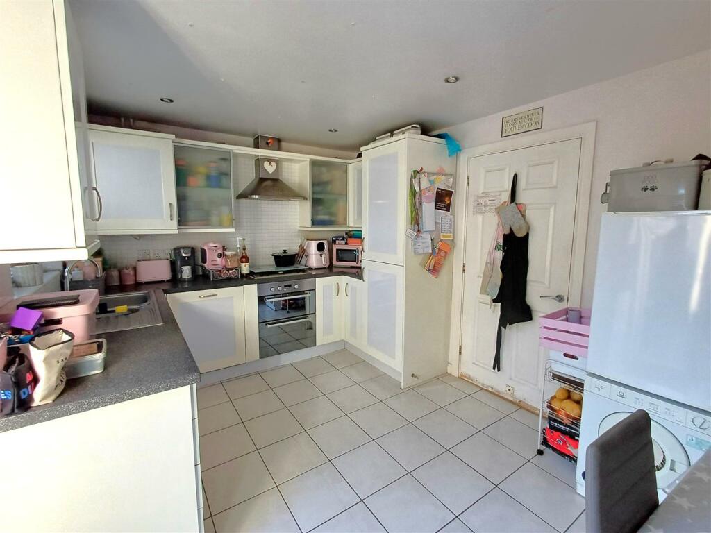 Additional image 16 of Roundhouse Crescent, Peacehaven