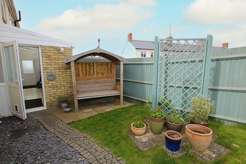 Additional image 16 of New Cheveley Road, Newmarket