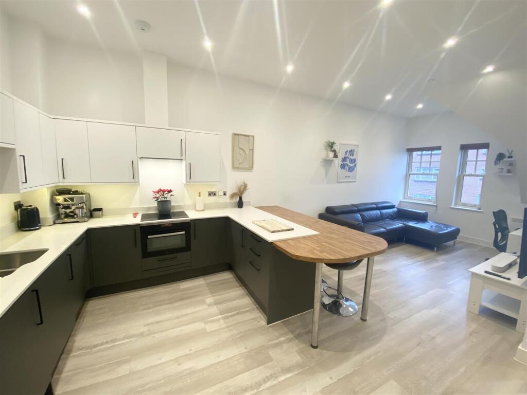 Additional image 2 of The Cross, 107 Commercial Road, Poole