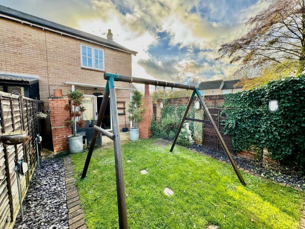 Additional image 10 of Chaffinch Walk, Great Cambourne, Cambridge, CB23