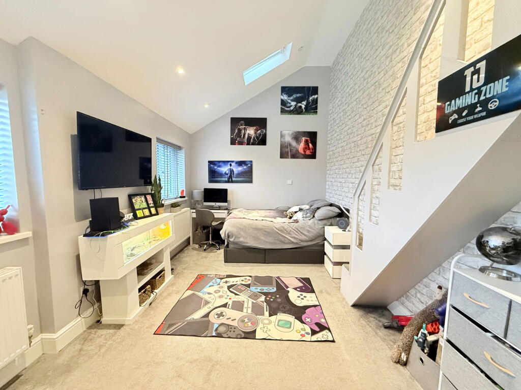 Additional image 27 of Willowbank Road, Knowle