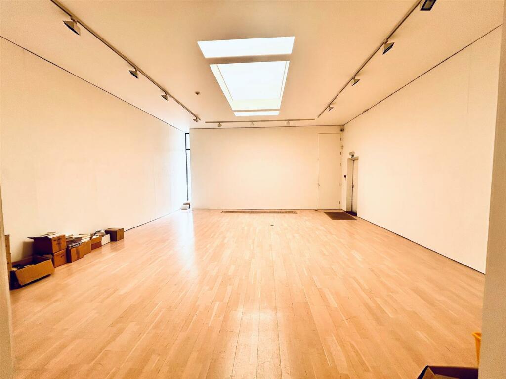 Additional image 9 of St. Andrews Crescent, Cardiff