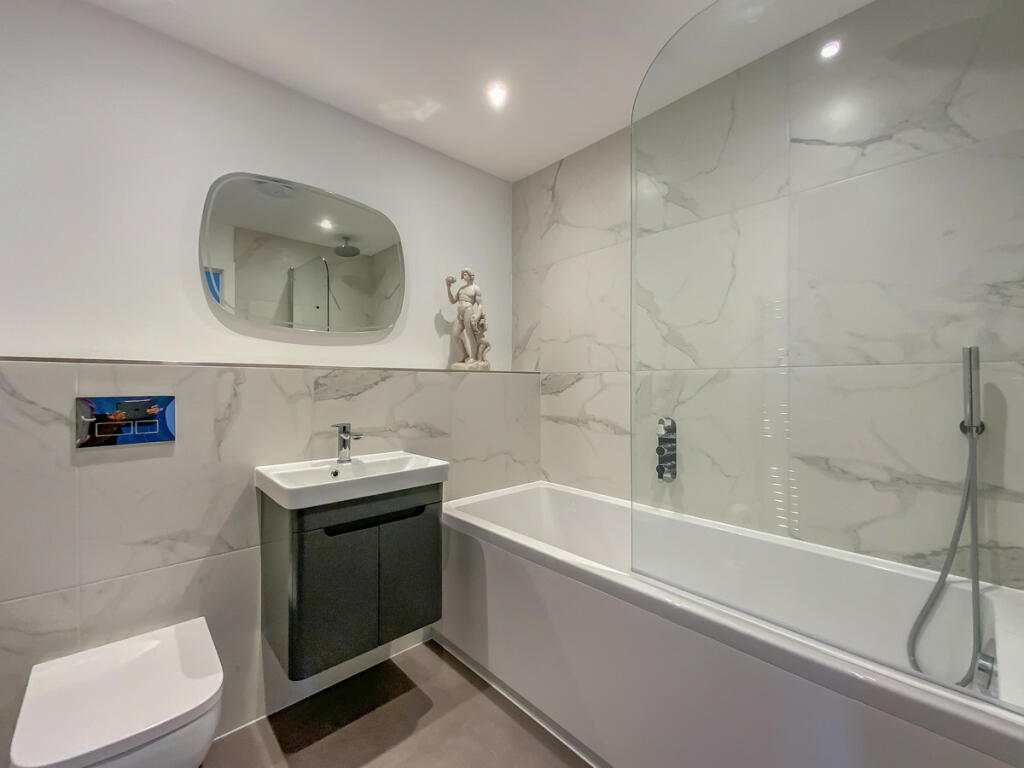 Additional image 12 of Hoddern Avenue, Peacehaven, BN10