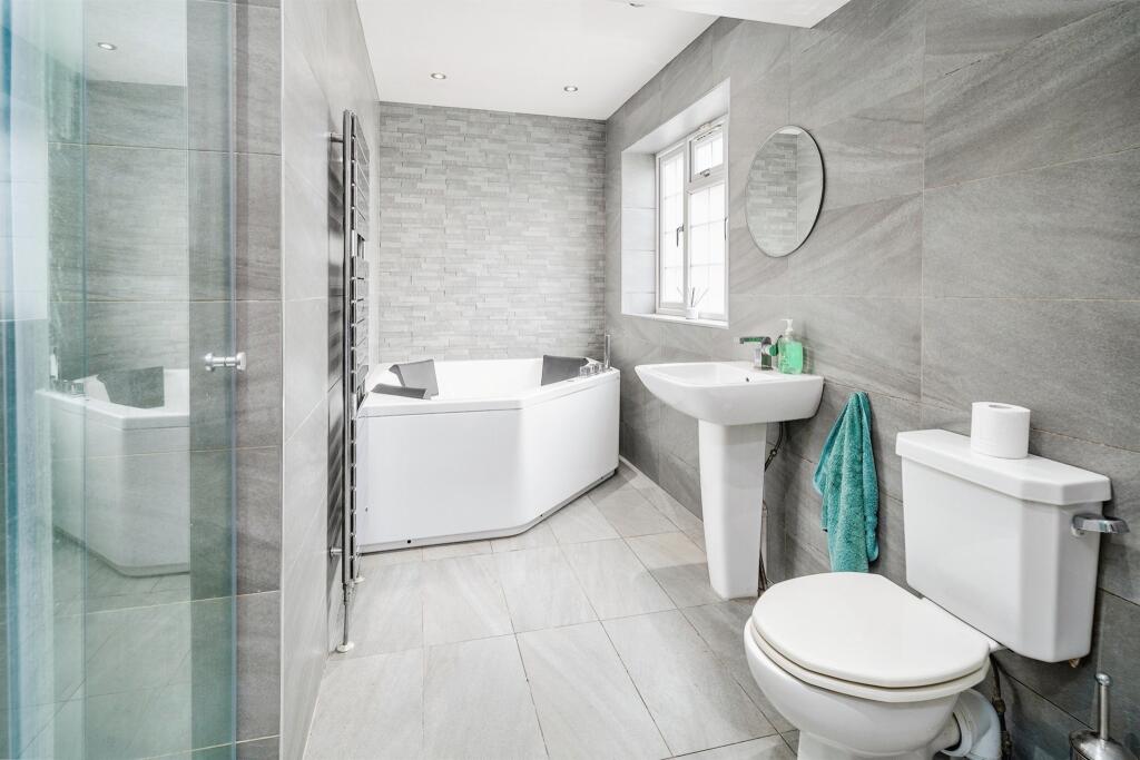 Additional image 9 of Burgundy Croft, Welwyn Garden City