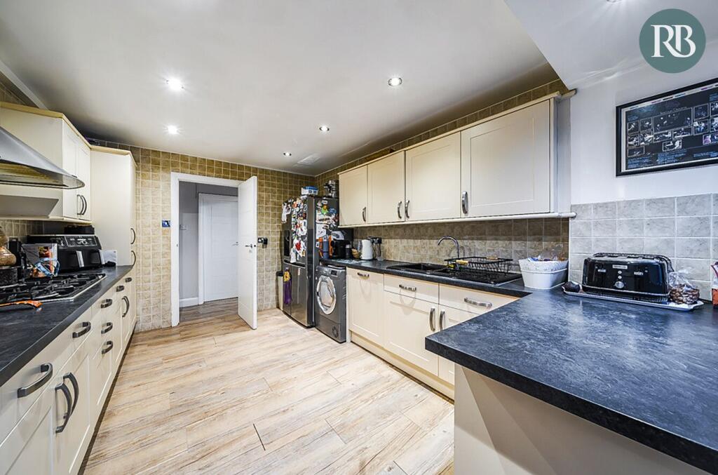 Additional image 5 of Croft Avenue, Southwick, Brighton, BN42 4AA