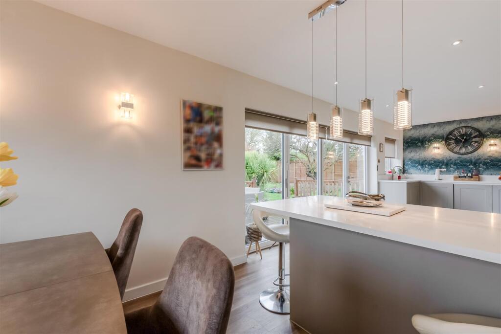 Additional image 5 of Worlds End Lane, Green Street Green