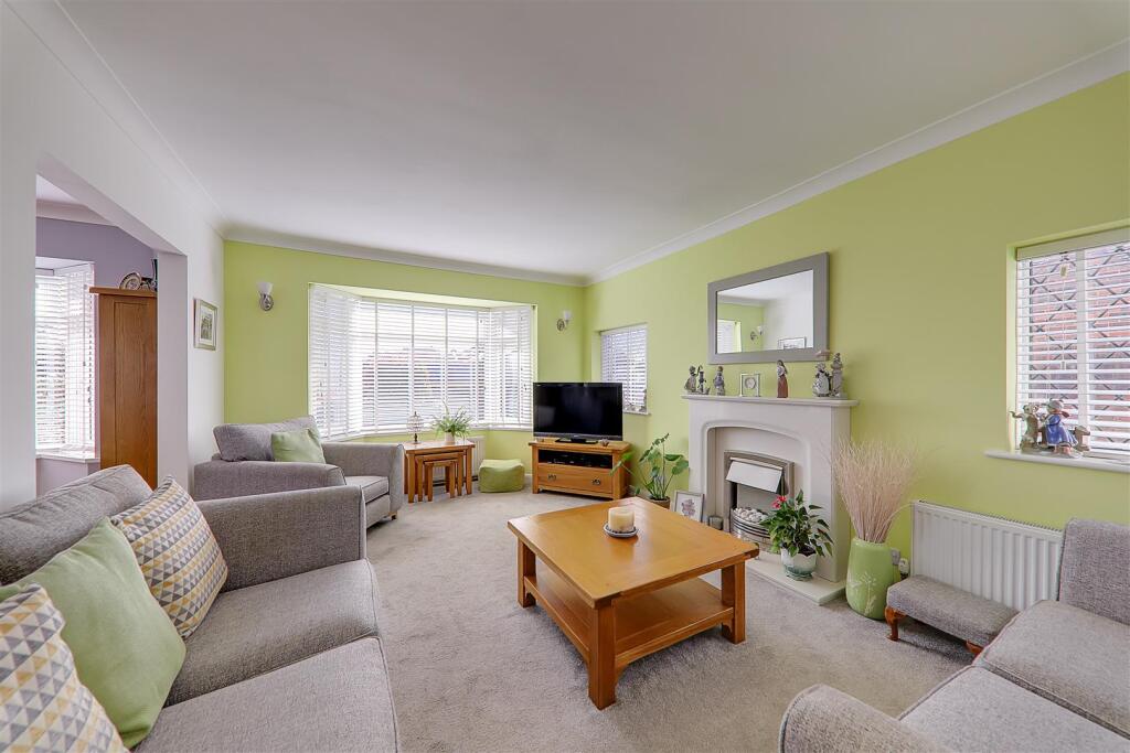 Additional image 6 of Alinora Crescent, Goring-By-Sea, Worthing
