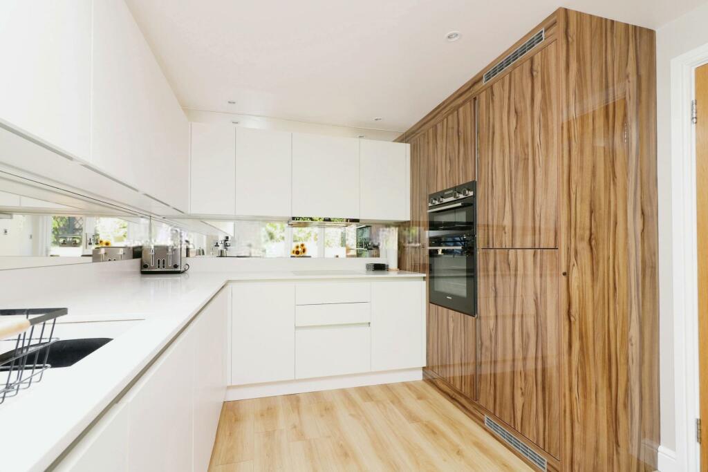 Additional image 17 of Norman Road, Welwyn, Herts, AL6