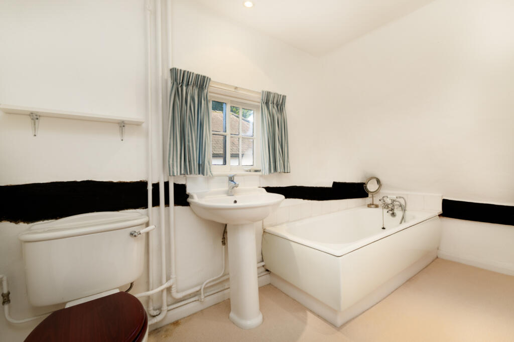 Additional image 28 of Bartlow Road, Hadstock, Cambridge, Essex, CB21