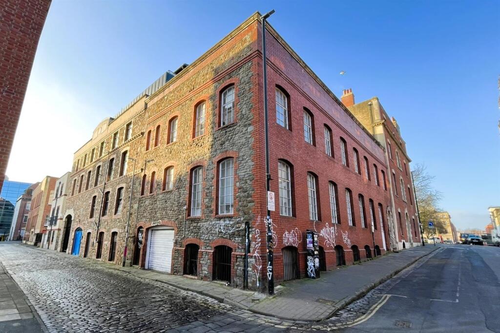 Additional image 3 of 3 x  FLATS | NORFOLK HEIGHTS