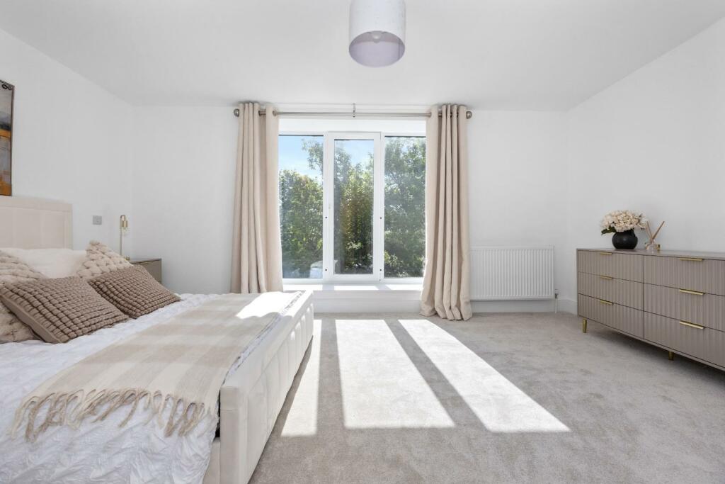 Additional image 8 of Mile Oak Road, Portslade, Brighton