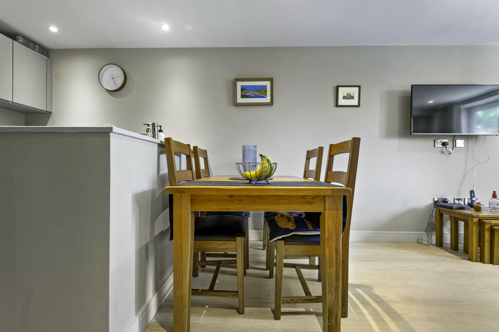 Additional image 11 of St Winefrides, Romilly Crescent