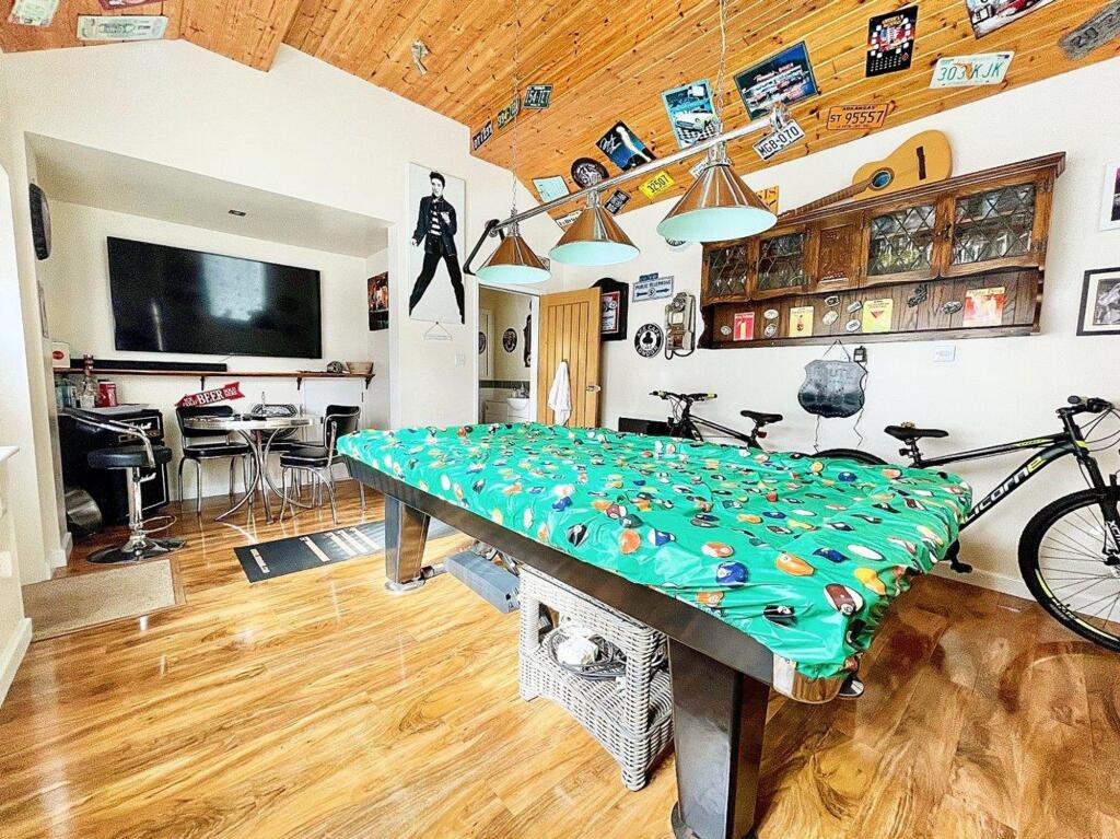 Additional image 31 of Central Avenue, Telscombe Cliffs, BN10 7NB