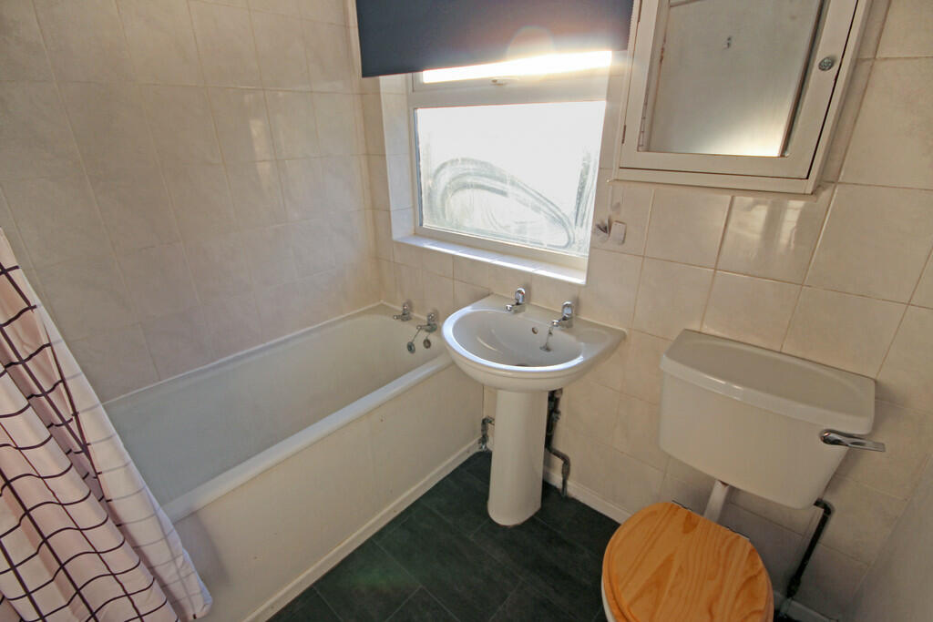 Additional image 11 of Nuttings Road