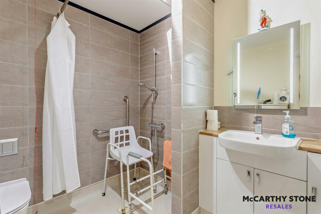 Additional image 9 of Roslyn Court, Lisle Lane, Ely, Cambridgeshire, CB7 4FA