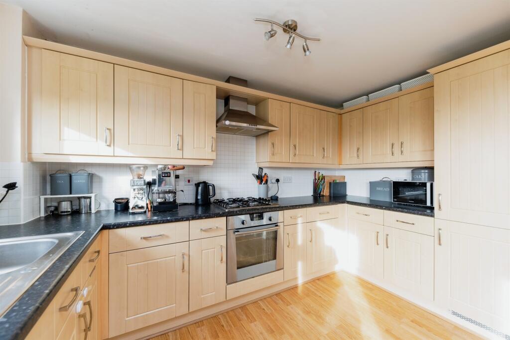 Additional image 6 of Eddington Crescent, WELWYN GARDEN CITY