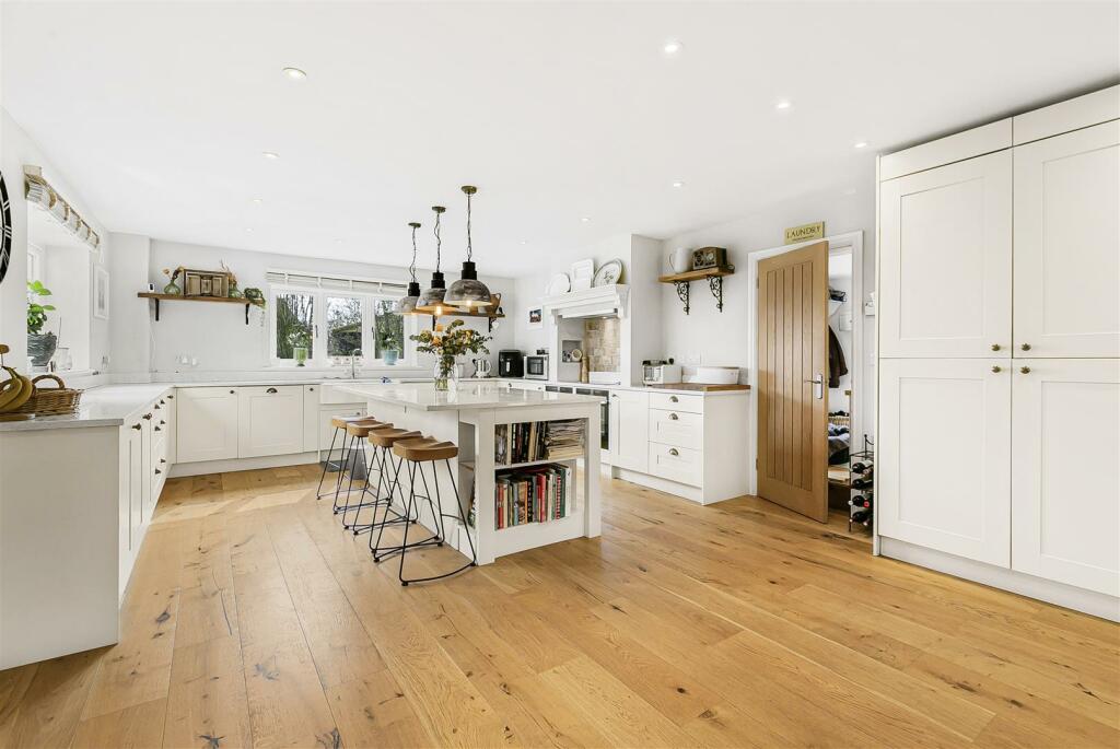 Additional image 2 of Langley Lower Green